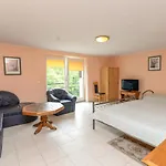 Red Tower Apartment *