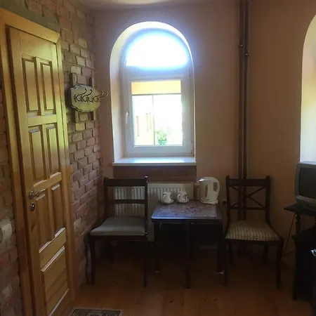 Red Tower شقة بالانغا