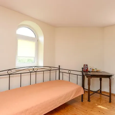 Apartment Red Tower *