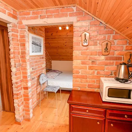 Red Tower Apartment *