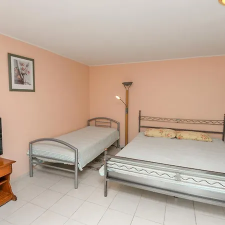 Apartament Red Tower