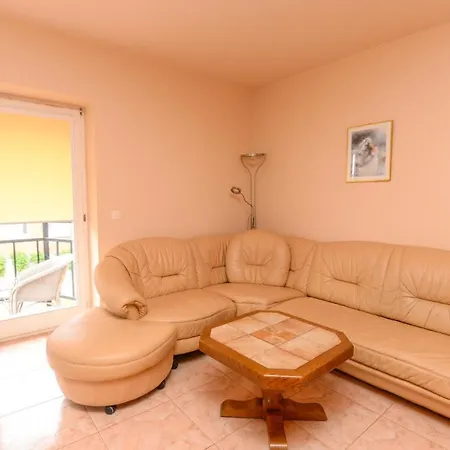 Apartament Red Tower Połąga