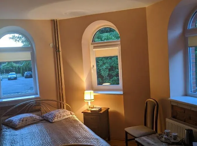 Red Tower パランガ