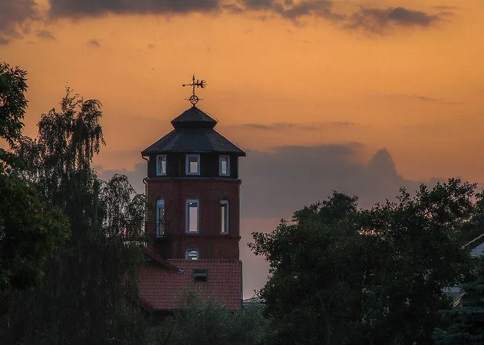 Red Tower パランガ