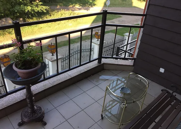 アパート Red Tower パランガ