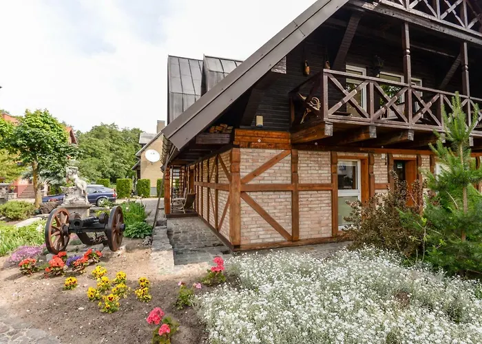 アパート Red Tower