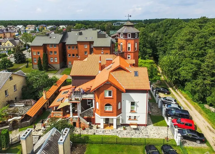 アパート Red Tower パランガ