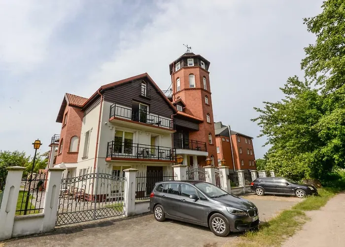 アパート Red Tower