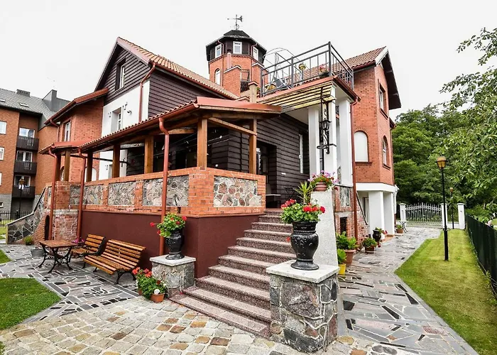 Red Tower アパート パランガ