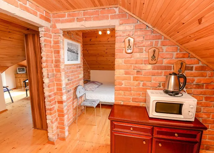 Red Tower アパート *