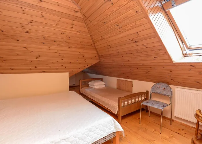 Red Tower アパート